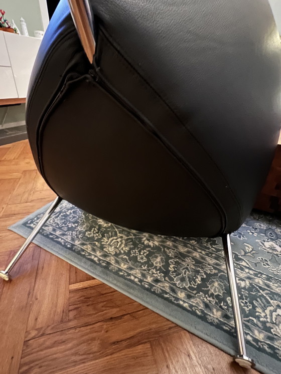 Image 1 of Artifort Hanna