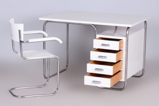 Gerestaureerd Bauhaus schrijfbureau met stoel, chroom, staal, hout, Tsjechisch, jaren 1930 – Metal, Wood (photo 3 of 7)