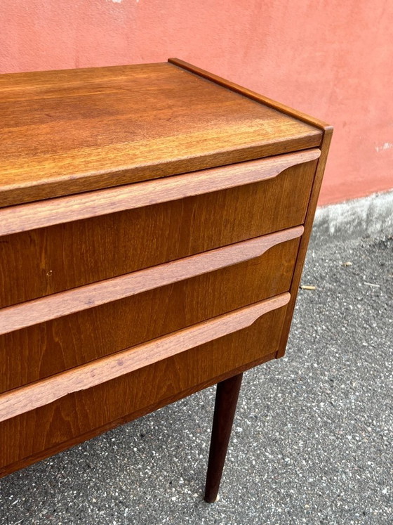Image 1 of Danish vintage teak chest of drawers / nightstand, 1960s