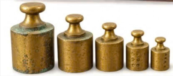 Vecchio set completo di pesi in ottone – Oggetti decorativi, Wood, Brass (photo 4 of 5)
