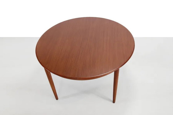 Vintage Danish design teak round dining table – Scandinavian (photo 4 of 7)