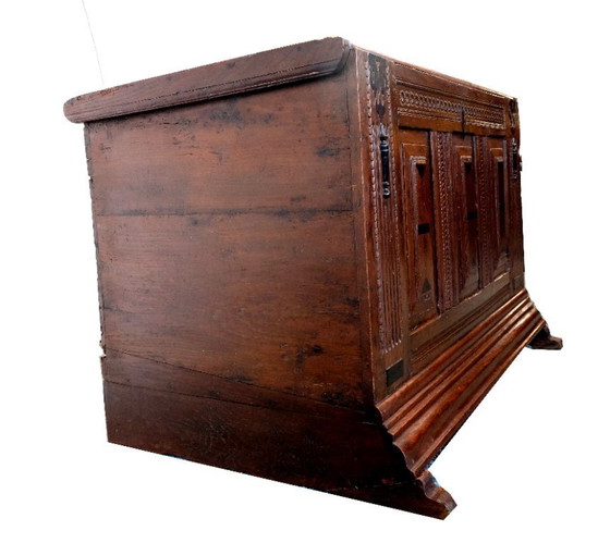 Image 1 of Arcón renacentista holandés roble circa 1670