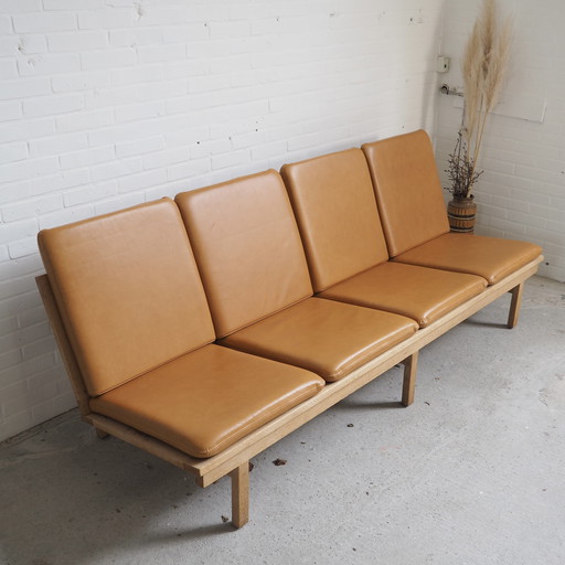 Børge Mogensen BM2219 4-seater sofa - Danish design classic