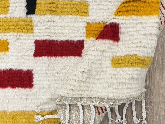 Image 1 of Alfombra marroquí colorida – Expresión cultural – 254 cm x 174 cm