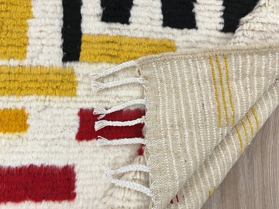 Image 1 of Alfombra marroquí colorida – Expresión cultural – 254 cm x 174 cm