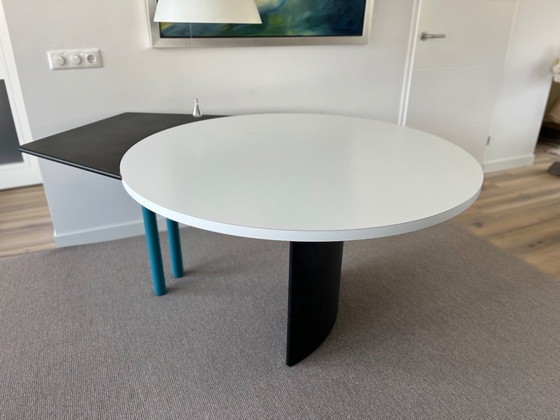 Image 1 of Castelijn table TH 001