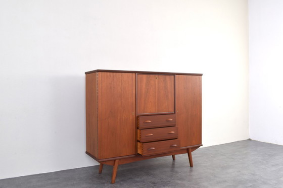 Image 1 of Credenza alta danese in teak di metà secolo, anni '60.
