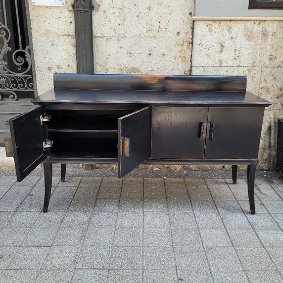 Image 1 of Buffet oriental en bois laqué et poignées gravées sur bois, XXe siècle – Japon