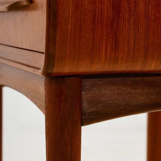 Image 1 of MK11125 Table de nuit en teck par Johannes Andersen pour CFC Silkeborg