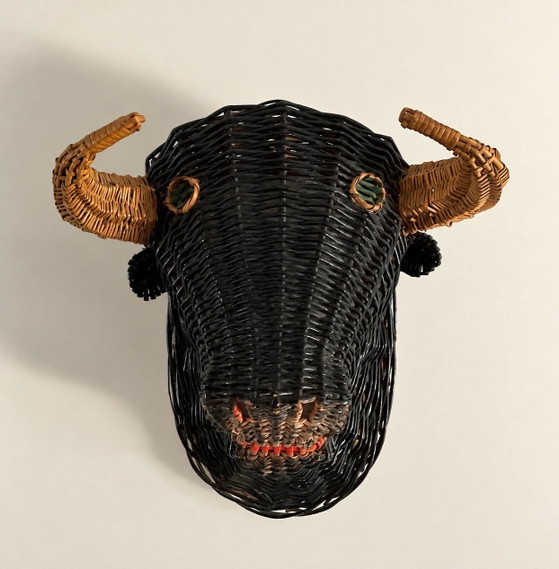 Rare French Polychrome Wicker Bull / Minotaur Wall Sculpture, 1950s – Rattan (photo 3 of 10)
