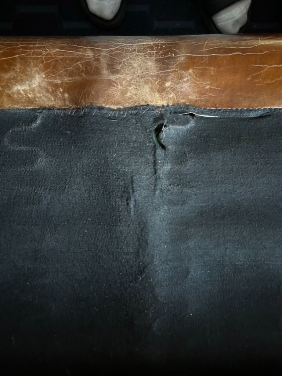 Canapé Chesterfield trois places en cuir cognac – Canapés 3 places (photo 9 of 9)