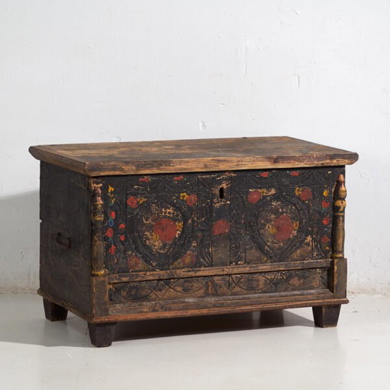 Antieke kist met bloemendecoratie (ca.1920) #8 – Opbergkast (photo 5 of 40)