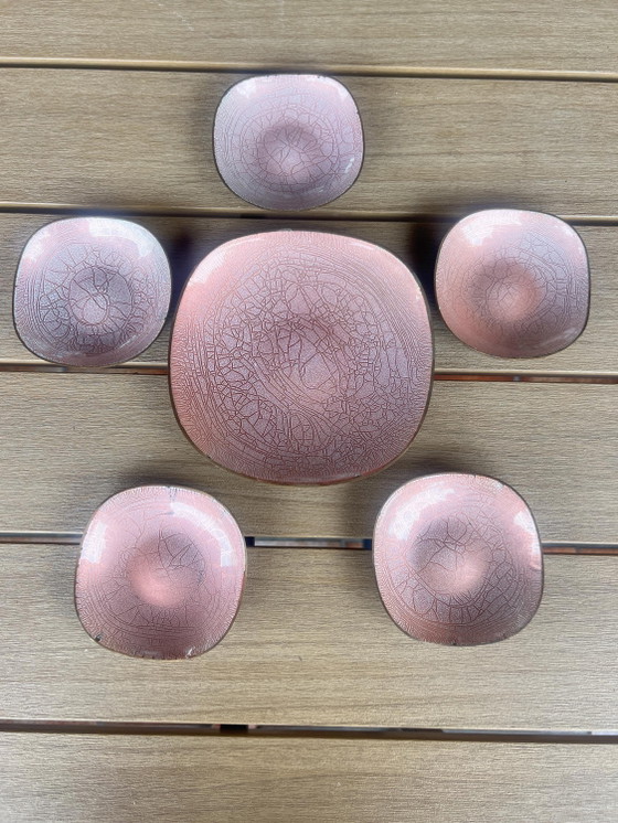 Set of Enameled Copper Bowls in Dusty Pink, Made in the 1960s-1970s, Presumably in Italy – Mid Century Modern (photo 2 of 10)