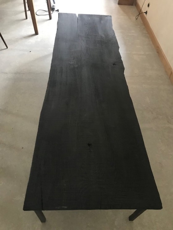 Image 1 of Tavolino in legno bruciato nero