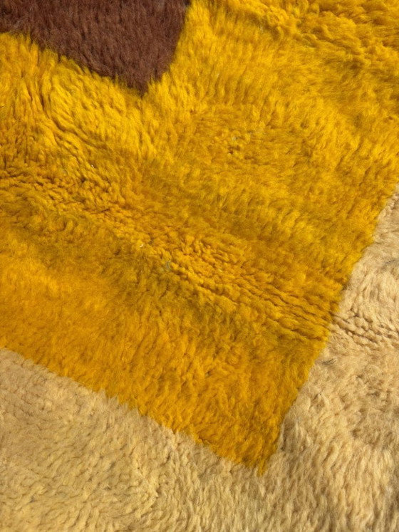 Image 1 of Luxuriöser marokkanischer Mrirt-Wollteppich 200 x 250 cm – Moderner handgefertigter Berberteppich – Wohnbereich