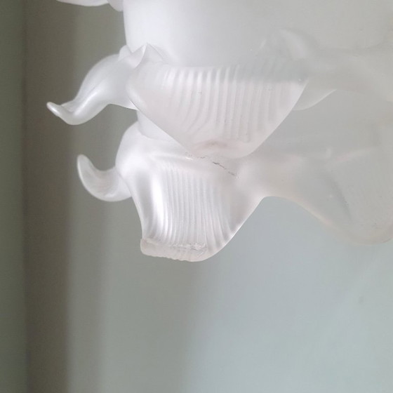 Image 1 of Antike Glas-Hängelampe. Tulpen- oder Rosenlampe aus mattiertem Glas.