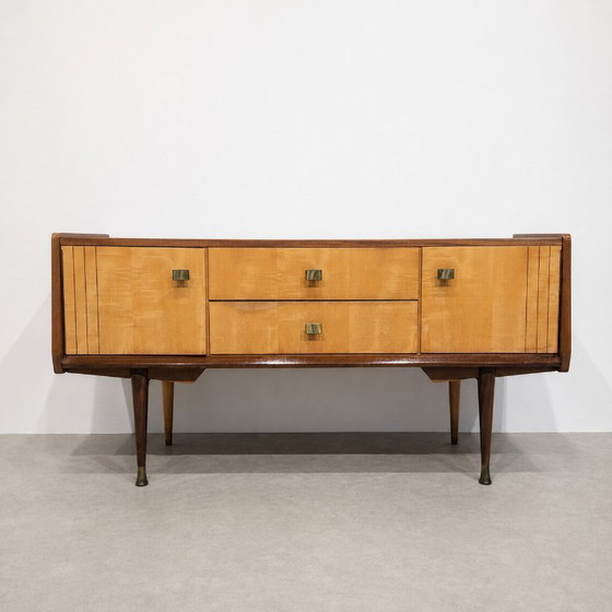 Image 1 of Buffet bicolore de style milieu du siècle, années 1960