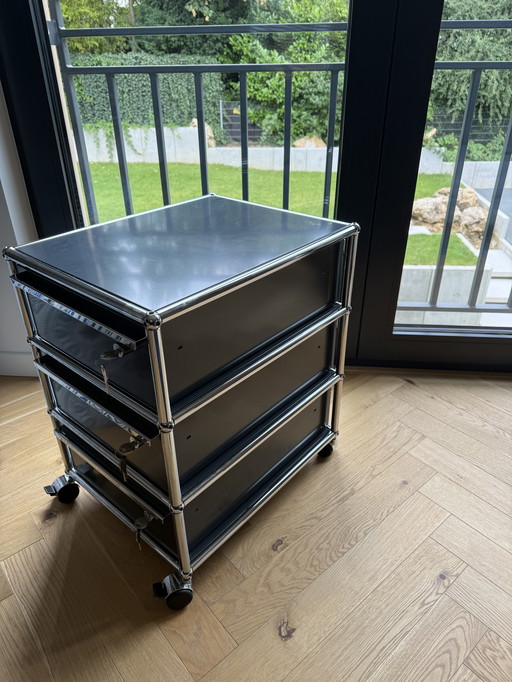 USM Haller rolcontainer (3 laden)