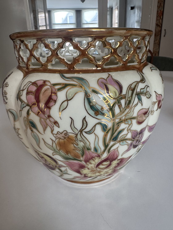 Image 1 of Zsolnay Pécs Hand-painted Art Nouveau Cachepot | Model 1064 | Approx. 1900-1930