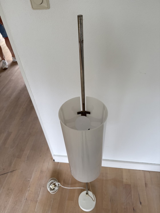 Image 1 of Glasstehlampe aus den 1950er Jahren, inspiriert von Louis Poulsen