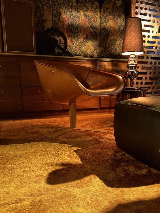 Image 1 of B&B ITALIA Drehsessel MART in einzigartigem cognacfarbenem Sattelleder mit Patina.