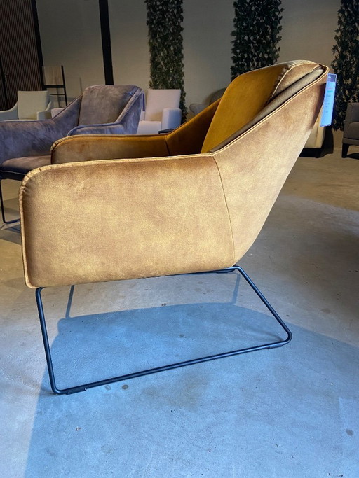 Yuni Armchair