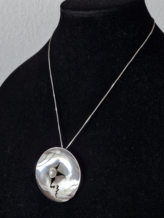 Image 1 of Michou Design – Großer silberner Anhänger/Brosche mit Perle