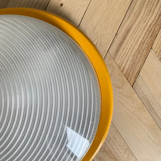 Image 1 of Prisma plafoniera rotonda in vetro Nova modello vintage giallo