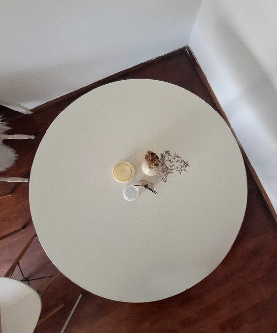 Image 1 of Table segmentée Vitra Eames