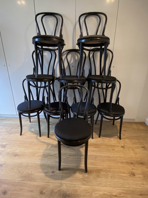 10 sedie Thonet con nuovo tessuto nero