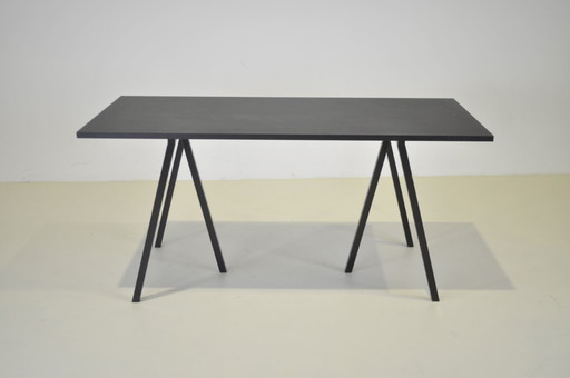 Hay Loop stand table