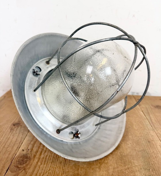 Image 1 of Suspension cage industrielle grise en aluminium avec verre dépoli, années 1970