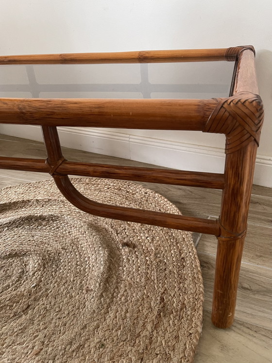 Image 1 of Couchtisch aus Rattan und Rauchglas