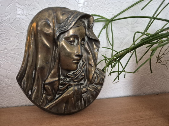 Image 1 of Vintage gestileerde bronzen wand plaquette Maagd Maria 