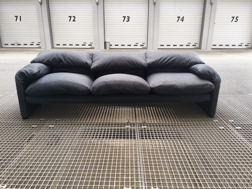 Cassina Maralunga 3 zits opnieuw bekleed klassieke stijl