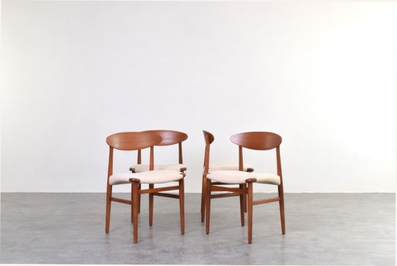 Mid-Century Danish Teak Dining Chairs by Ejner Larsen & Aksel Bender Madsen, 1960s, Set of 4. – Wood, Wool (photo 2 of 12)