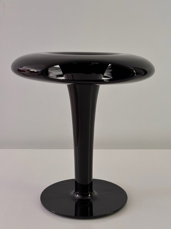 Image 1 of Marc Newson Sci-Fi vaas voor Cor Unum, 1993, zwart geglazuurd keramiek, gesigneerd, zeldzaam