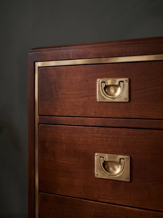 Gerestaureerde massief kersenhouten accentkast met messing details – Campagnestijl – Ladekasten, Wood (photo 3 of 5)