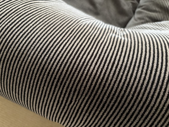 Image 1 of Vintage Cassina Maralunga tweezits bank