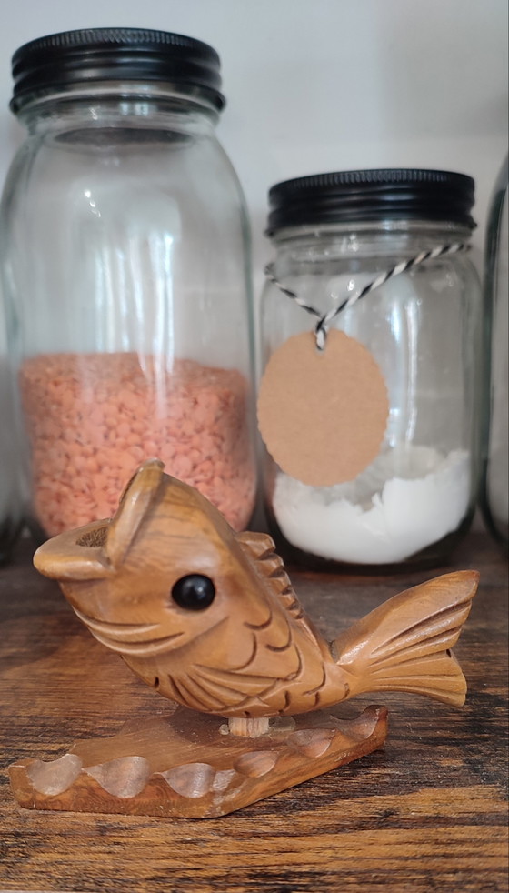 Paar antike, geschnitzte Zahnstocherhalter aus Holz in Fischform – poissons vintage sculptés (photo 11 of 11)