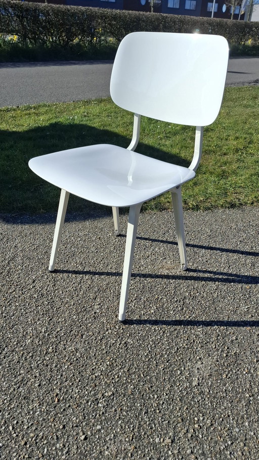 2 pieces Ahrend Revolt chair Friso Kramer - White