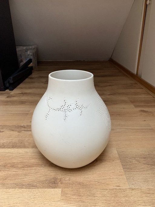 Vaso IKEA PS JONSBERG, disegnato da Hella Jongerius