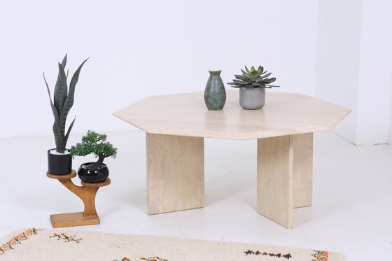 Image 1 of Magnifique table basse vintage en travertin | Table basse du milieu du siècle, table de salon, salon rétro des années 80 #06-44