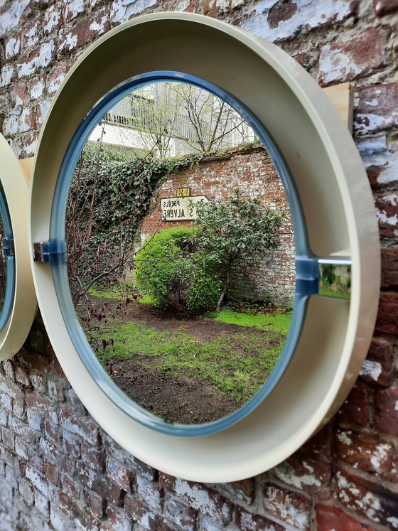 Image 1 of 2 miroirs Allibert avec éclairage intégré, années 1970.