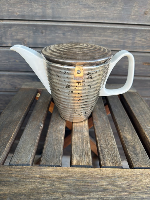 WMF “Beehive” Insulated Jug (Design: Kurt Radtke, 1950s) – Bauscher Porcelain – servies, Metal