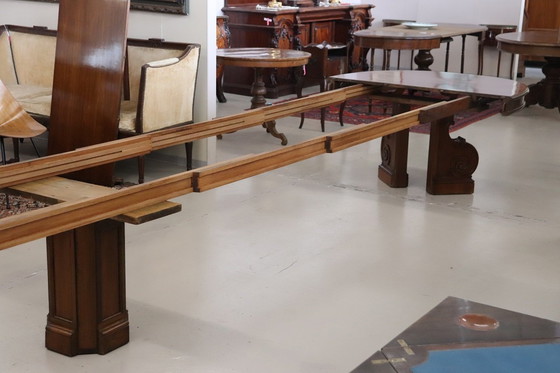 Image 1 of 19. Jahrhundert Oval Nussbaum ausziehbar Esstisch, Länge Mt 7,80