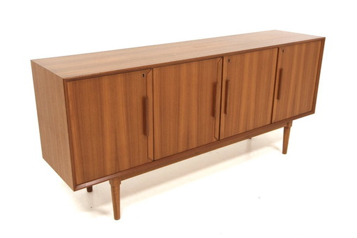 Aparador escandinavo de teca, Suecia, 1960
