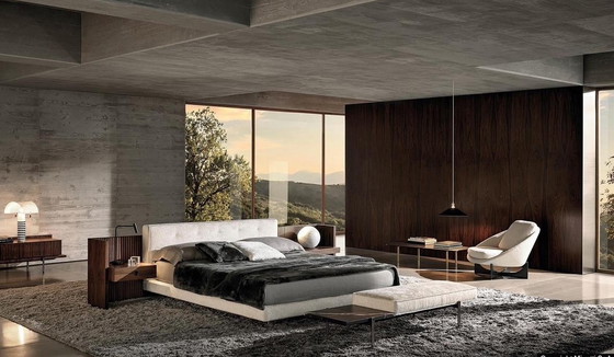 Image 1 of Minotti bed Brasilia 180x200cm matras size showmodel 2023