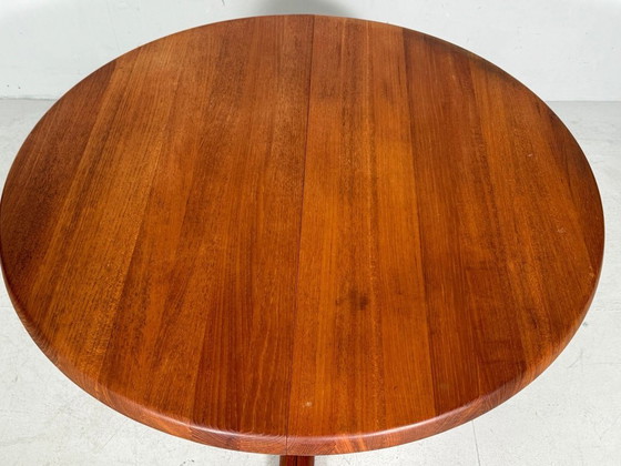 Image 1 of Uitschuifbare eettafel/tafel uit het midden van de 20e eeuw, gemaakt van teakhout door C J Rosengaarden, Denemarken, jaren 60.