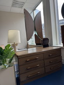 Commode vintage avec miroir